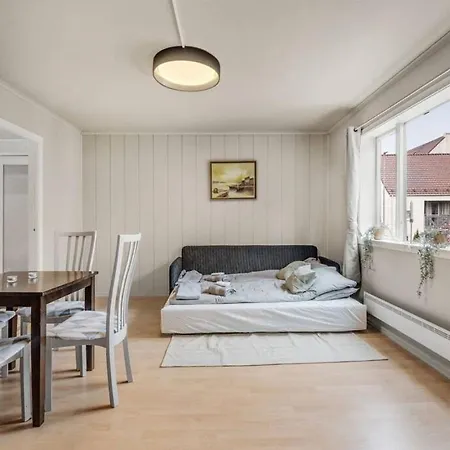 Dinbnb I Romantic Surroundings In The City Center